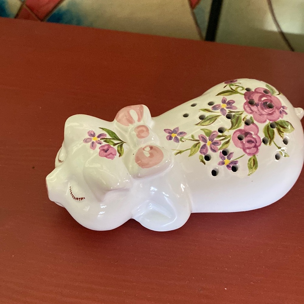 Pampered piglet ceramic pomander fragrance holder for lingerie drawers
